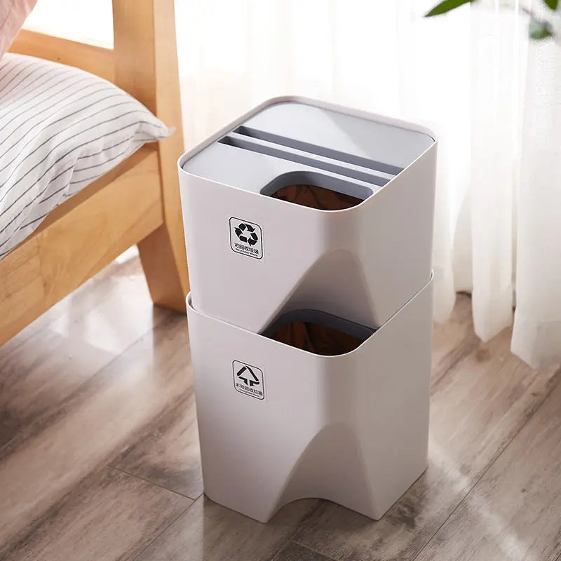Cestino Raccolta Differenziata Impilabile per Cucina e Bagno – Pattumiera Salvaspazio con Coperchio, Separazione Asciutto e Bagnato - N.1 Online