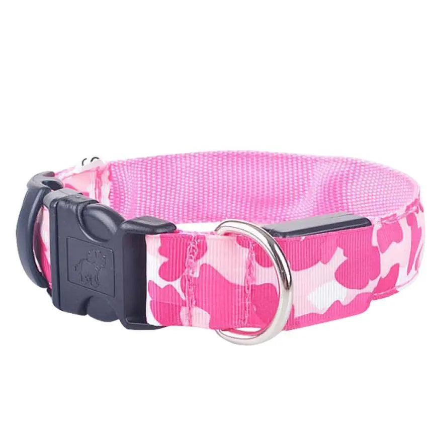 Collare Luminoso per Cani Camouflage – Regolabile con 3 Modalità LED, in Nylon Resistente, Sicuro per Passeggiate Notturne - N.1 Online