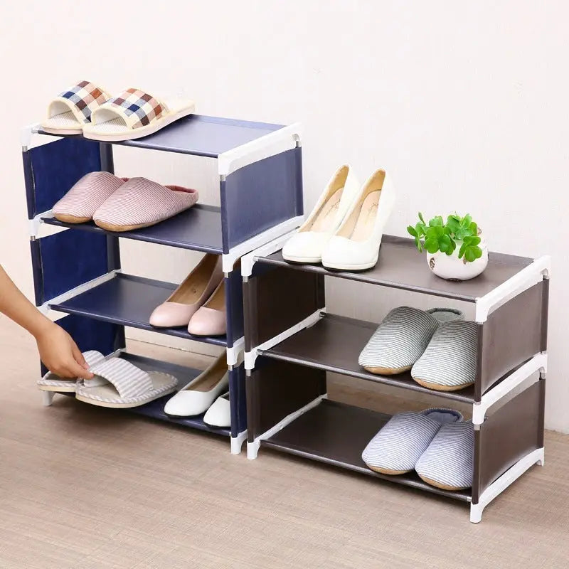Scarpiera in Tessuto con Struttura in Acciaio – 3 o 4 Ripiani, Salvaspazio, Montaggio Facile, Colori Caffè o Blu Navy - N.1 Online